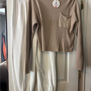 Women's Tan Sweater